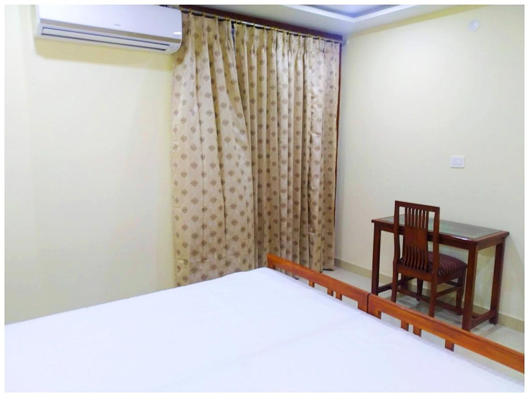 Hotel Premium Tourist Near Hockey Ring 3*